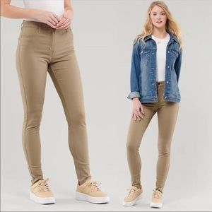 Hollister Khaki High-Rise Super Skinny 1L